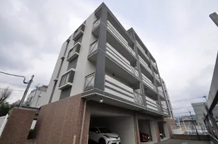 カラコレスⅢ【5階】の外観