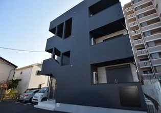 サニーガーデン日の出町【3階】の外観