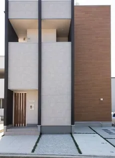 ALI DI LUCEの画像