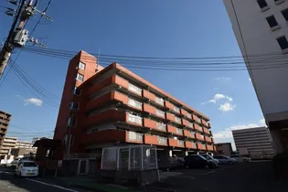 内野ビルの画像