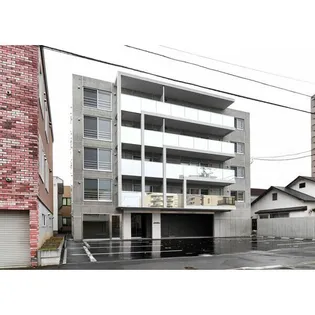 イール南円山【3階】の外観