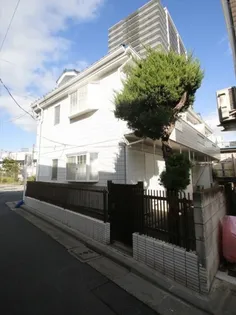 パインハウス松本【201号室】の外観