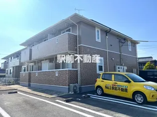 ロイヤルパークA【203号室】の外観