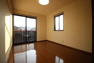 ベルコート泉【A号室】の内装