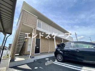 ヴィラージュレヨン A【1階】の外観