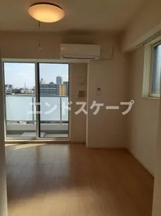グランシャトル 高崎【7階】の居間