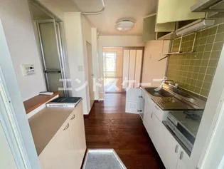 タカダハイツ【1階】の玄関