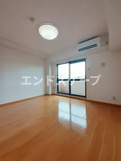 ラ・ビエント【3階】の外観