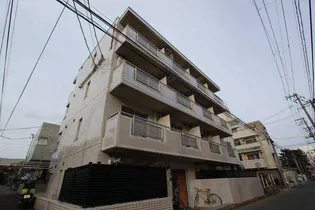 ウエストパレス奈る駒【1階】の外観