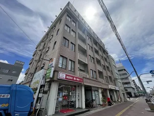 ラ シエスタの画像