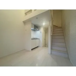 A L'AISE高畑B【1階】の居間