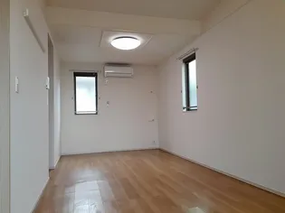 ヴィラ・スティア【2階】の内装