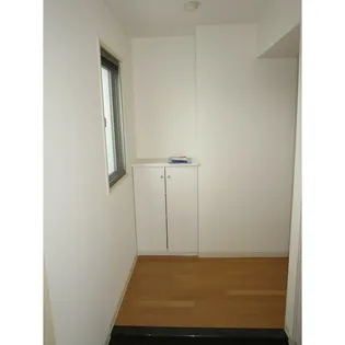 ピオーネ覚王山【3階】の外観