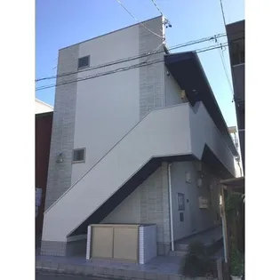 Luck【2階】の外観