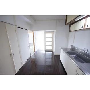 ロンシャン金山【701号室】のキッチン