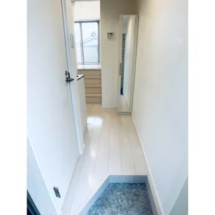 ルシエルメゾネット志賀本通【202号室】の玄関