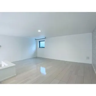 ルシエルメゾネット志賀本通【202号室】の居間