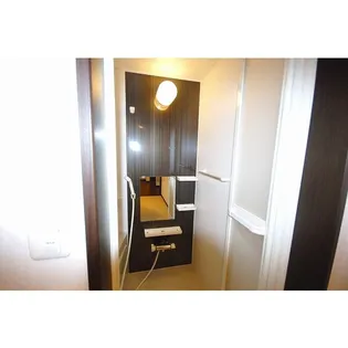 エリュート【2階】の外観