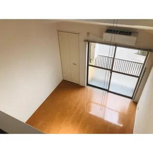 コーポすずな【201号室】の居間