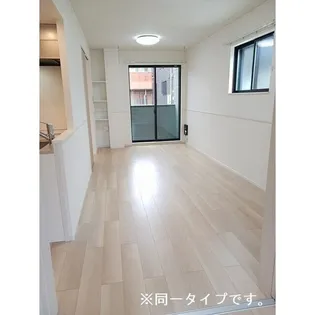 ルーチェコート【1階】の外観