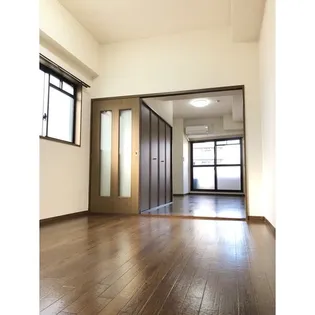 YM丸の内【6階】の外観