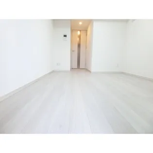 ディアレイシャス泉【3階】の外観