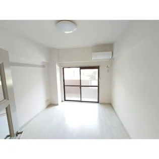 グローリアス音聞【1階】の外観