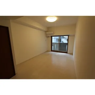 フローラル泉【8階】の外観