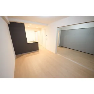 アースグランデ泉【6階】の外観