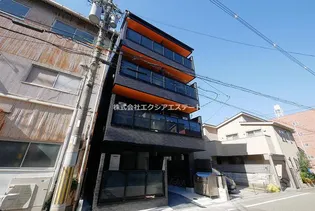 NU岸里駅前の画像