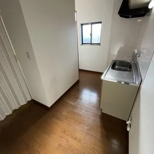 セイコーズマンション末広【207号室】の居間