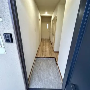 セリマンション【303号室】の玄関