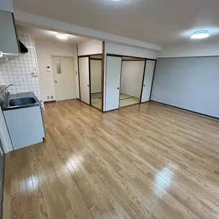 セリマンション【303号室】の居間