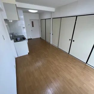 セリマンション【206号室】の居間