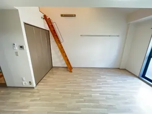 ウルル 21【2階】の外観