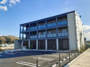 カルセドニー【1階】の外観