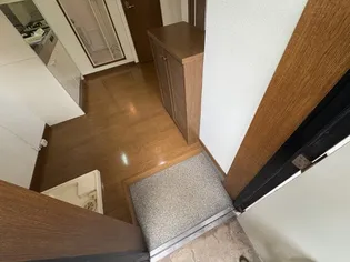 かでんハイツ【2階】の玄関