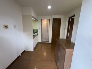 かでんハイツ【2階】の居間