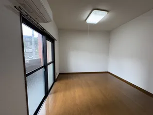 かでんハイツ【2階】の寝室