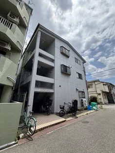 メゾンルイの画像