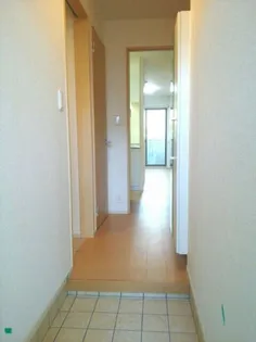 プロヴァンス ブリーズⅢ【1階】の玄関