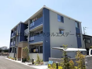 ラ ヴィータ リッカ【2階】の外観