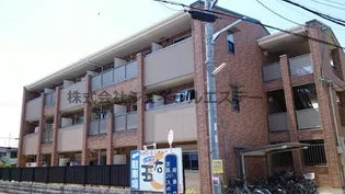 エストレージャの外観