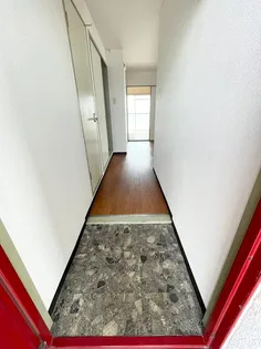 今里ビル【5階】の玄関