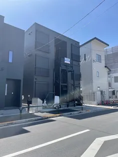VILLAGE S Tの画像