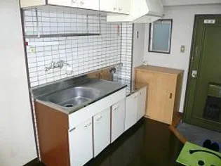 ロイヤルシティ【102号室】の内装