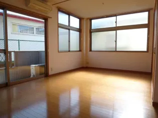 プチ・サンタフェ【102号室】の内装