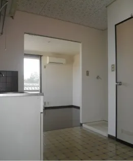 エレガンス100【202号室】のキッチン