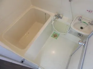 シェーンブルン【106号室】の風呂