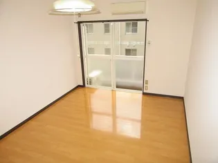 シェーンブルン【106号室】の内装